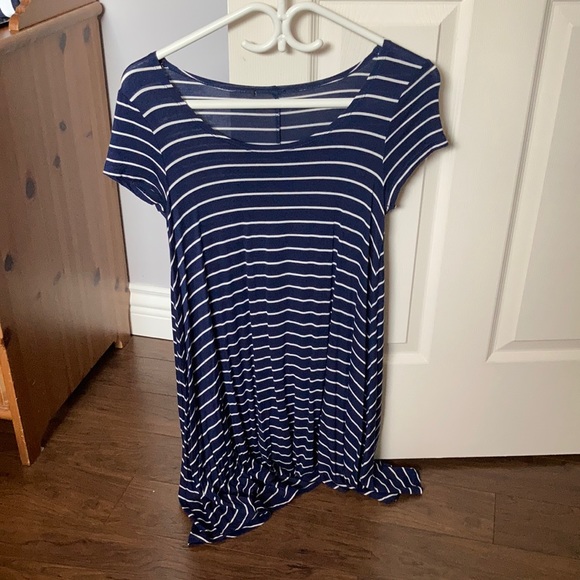 Two summer dresses - Picture 1 of 5